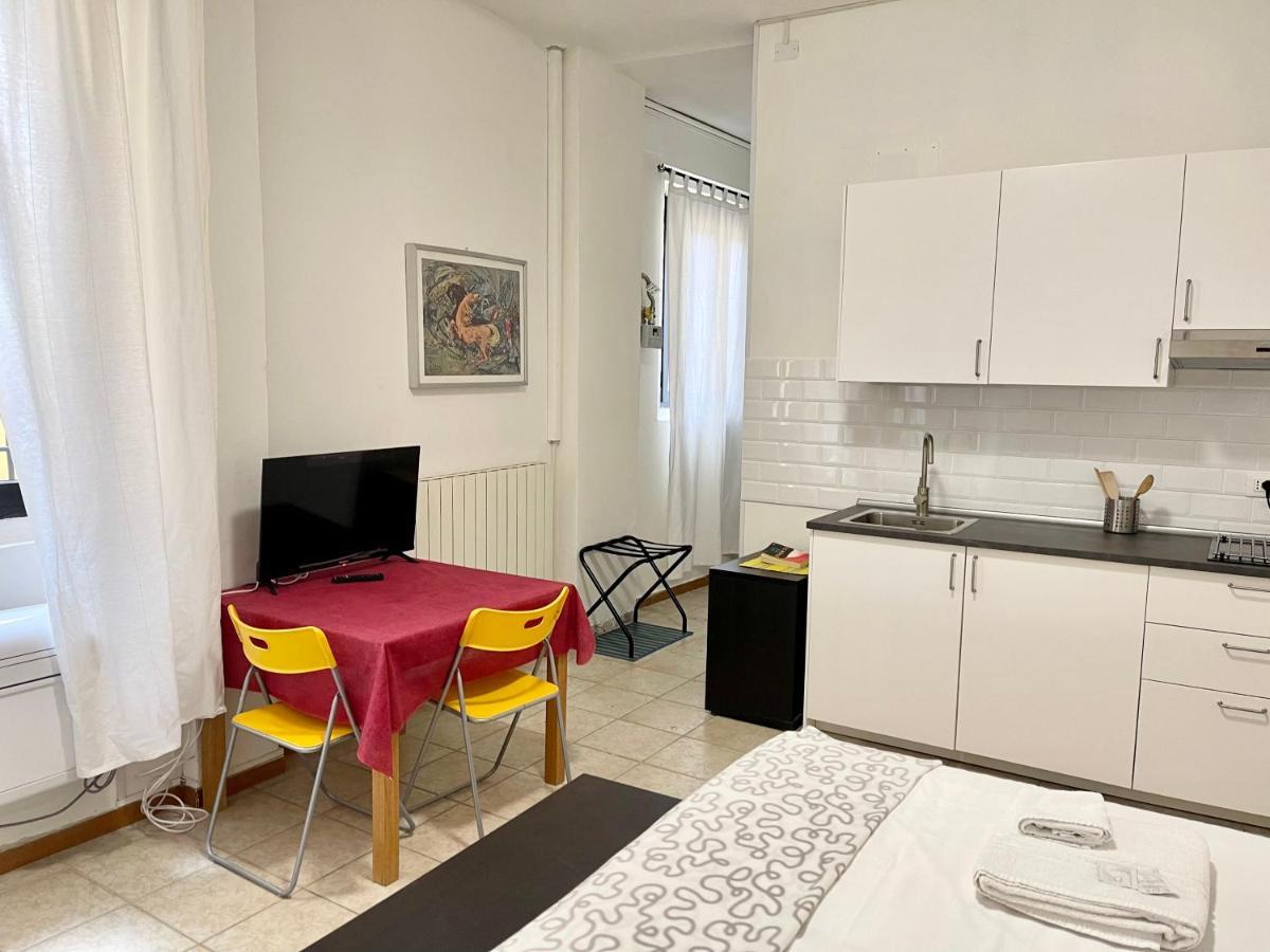 1-Tourist House Bologna-Cefalonia - Self Check-In Екстер'єр фото